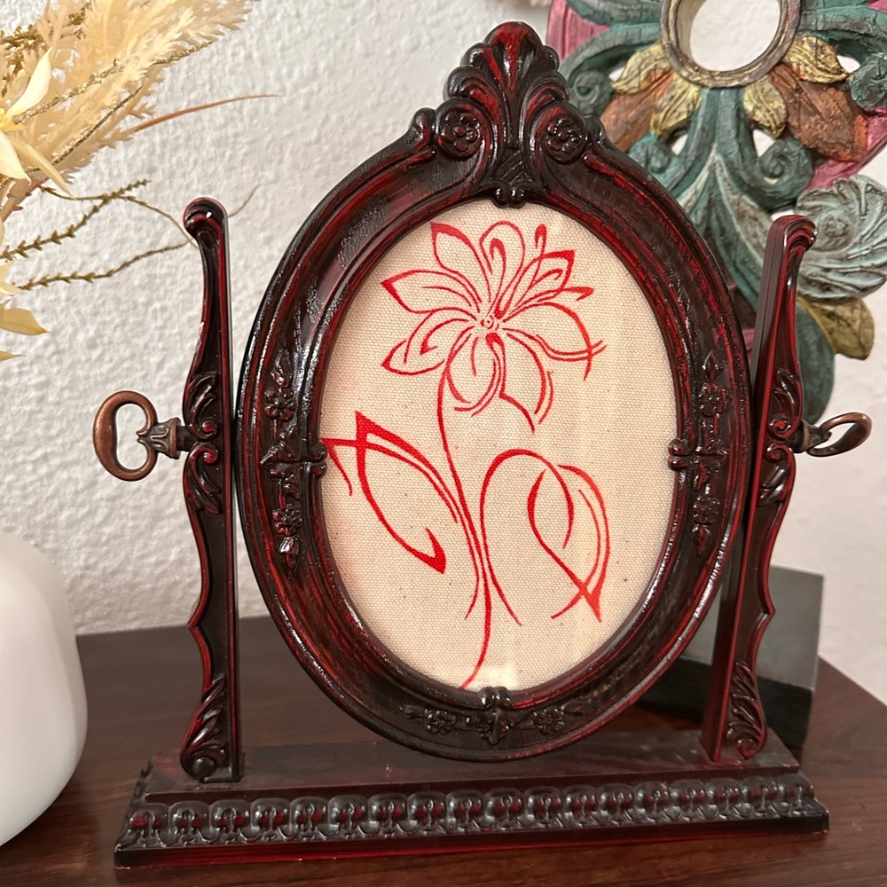 Elegant Red Floral Embroidery Frame
